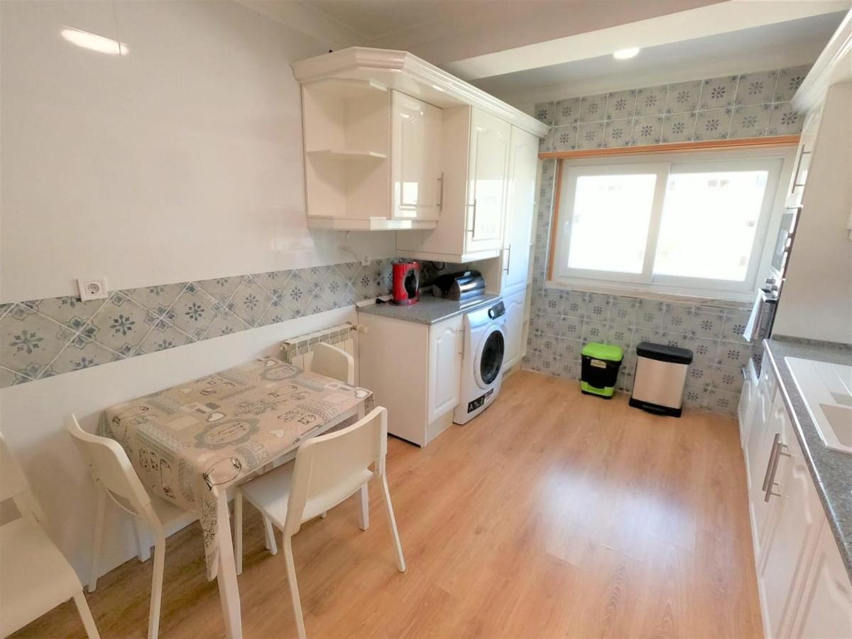 Carnaxide Modern T1 Apartment W Balcony In Carnaxide Oeiras Lisbon Exterior foto
